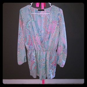 Honey punch romper size m NWOT